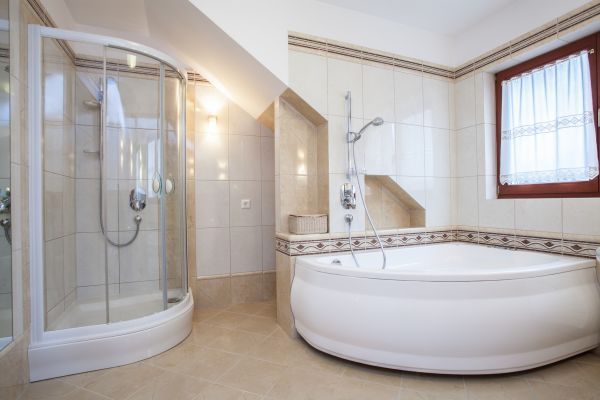 Oversized Bathtub Installation in Estes Park