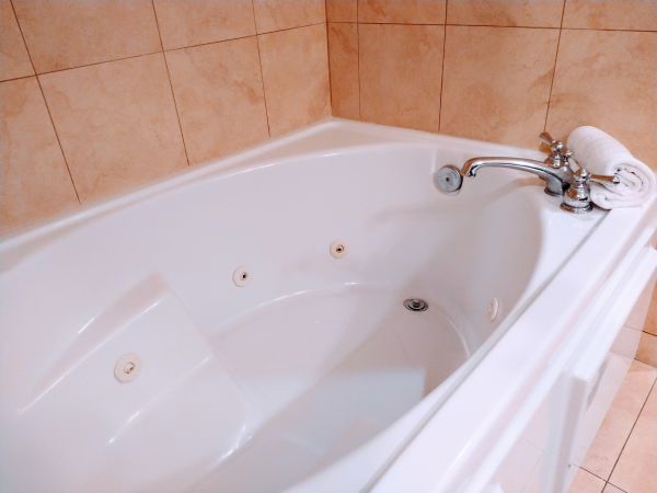Acrylic Tub Installation in Estes Park